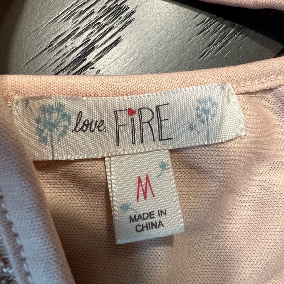 Dusty Pink Lace Dress - Picture 5 of 7